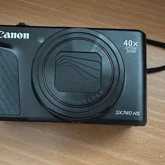 Canon PowerShot SX740 HS 20.3MP 4K Digital Camera - Picture 1 of 6